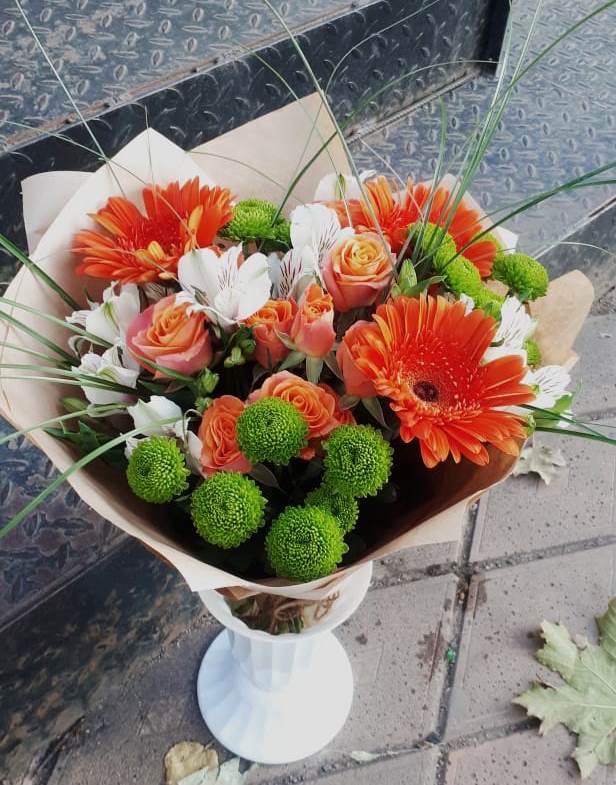 Букет цветов из: Герберы, Хризантемы, Альстромерии и Розы в Елово