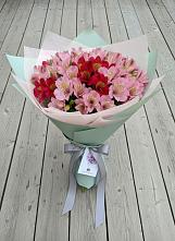 Букет цветов из:  Альстромерии в Елово