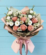 Букет цветов из:  Розы, Альстромерии и Лизиантусы в Елово