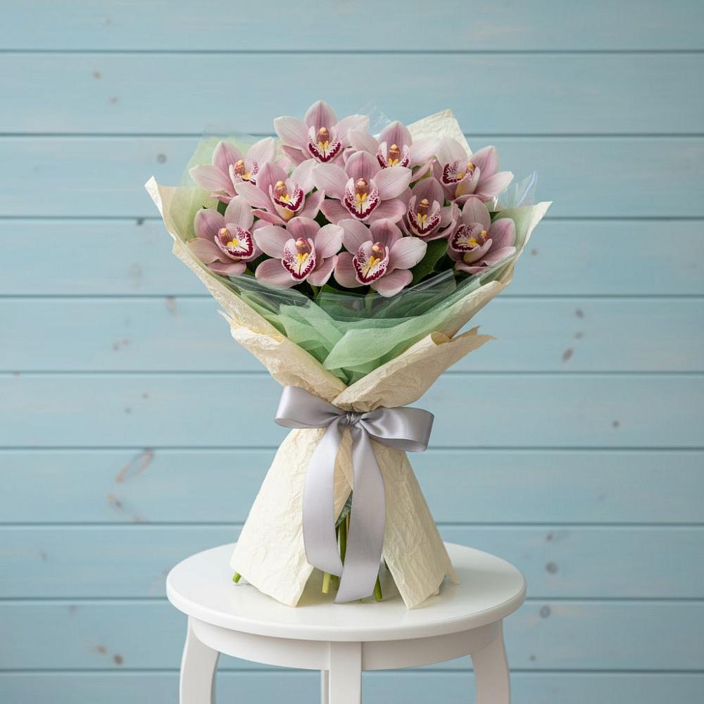 Букет цветов из: Орхидеи и Розы в Елово