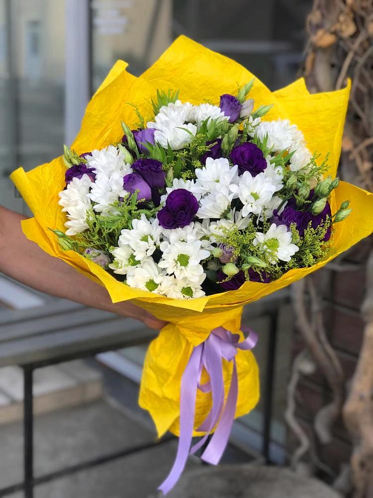 Букет цветов из: Ирисы, Хризантемы и Ромашки в Елово
