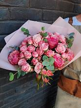 Букет розы в пальмах в Елово Букет цветов из: Розы в Елово