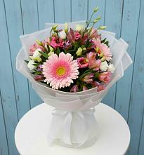 Букет цветов из:  Герберы, Альстромерии и Лизиантусы в Елово
